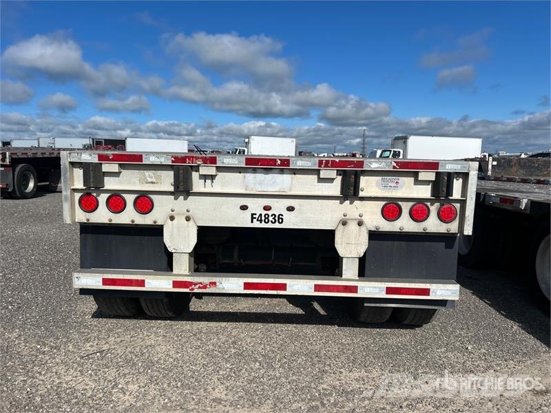 Wilson 48 ft T/A Spread Axle Flatbed Trailer مقطوروات مسطحة/مفصلية الجوانب