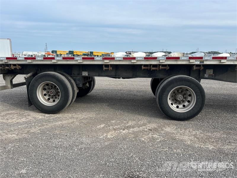 Wilson 48 ft T/A Spread Axle Flatbed Trailer مقطوروات مسطحة/مفصلية الجوانب