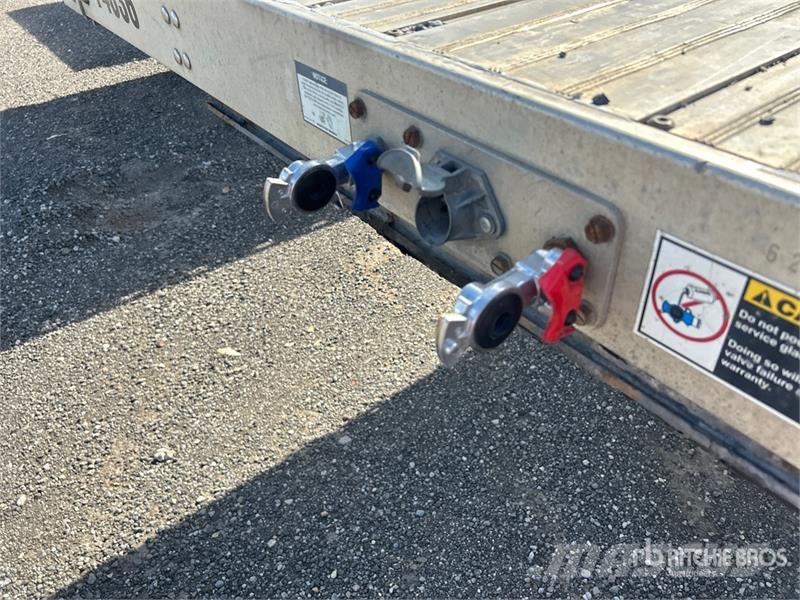 Wilson 48 ft T/A Spread Axle Flatbed Trailer مقطوروات مسطحة/مفصلية الجوانب