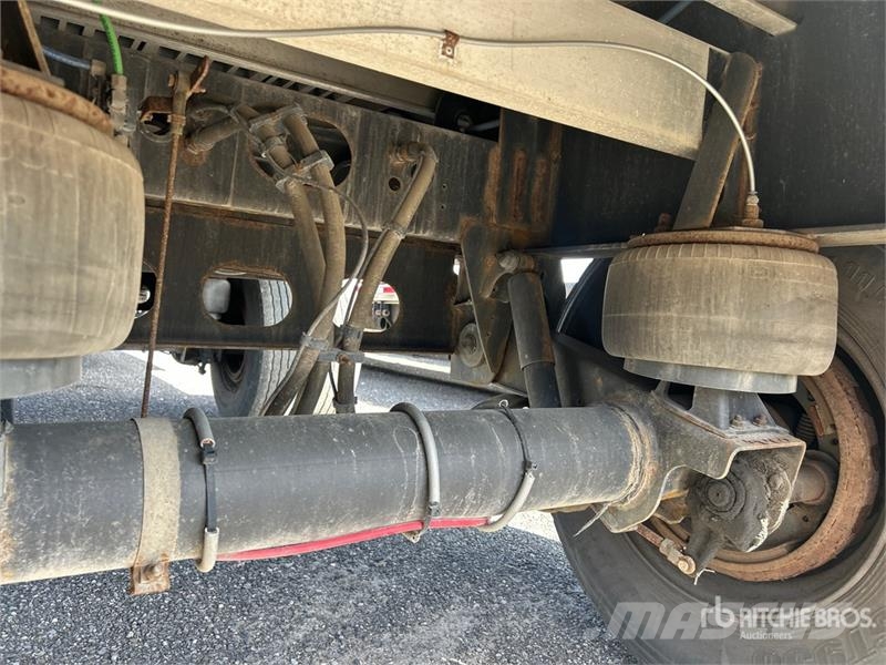 Wilson 48 ft T/A Spread Axle Flatbed Trailer مقطوروات مسطحة/مفصلية الجوانب