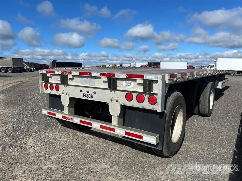 Wilson 48 ft T/A Spread Axle Flatbed Trailer مقطوروات مسطحة/مفصلية الجوانب