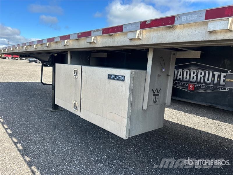 Wilson 48 ft T/A Spread Axle Flatbed Trailer مقطوروات مسطحة/مفصلية الجوانب