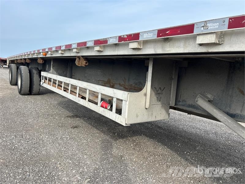 Wilson 48 ft T/A Spread Axle Flatbed Trailer مقطوروات مسطحة/مفصلية الجوانب