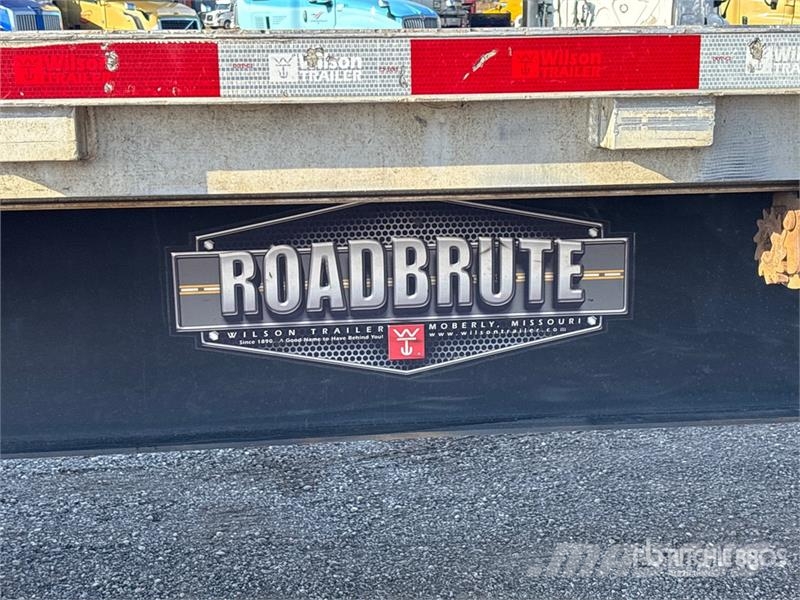 Wilson Roadbrute 53 ft T/A Spread Axle Flatbed Trailer Rimorchi con sponde ribaltabili