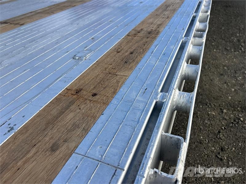 Xtreme 51 ft T/A Spread Axle Step Deck Trailer Низькорамні причепи