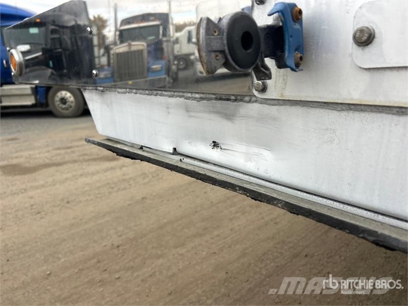 Xtreme 51FTX 51 ft T/A Step Deck Trailer Low loaders