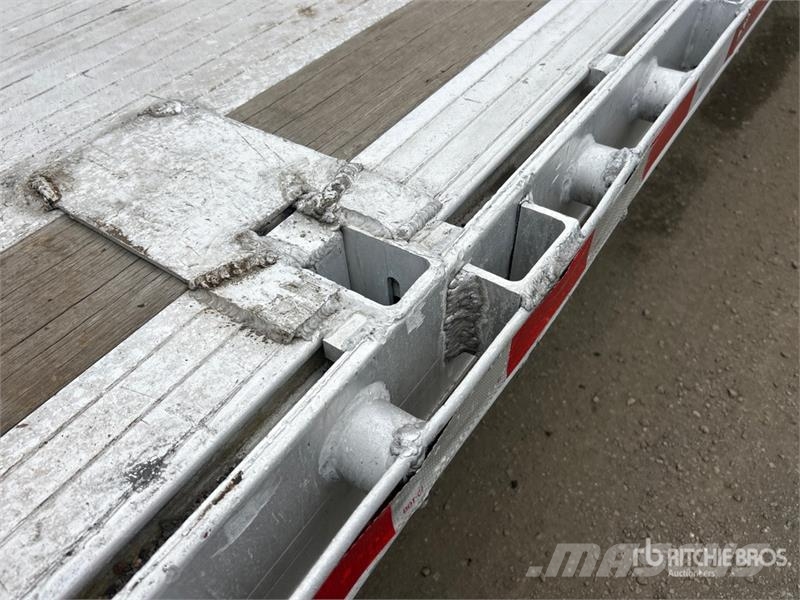 Xtreme 51FTX 51 ft T/A Step Deck Trailer Low loaders