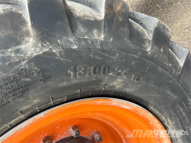 Xtreme XR1045 Telehandler 텔러 핸들러