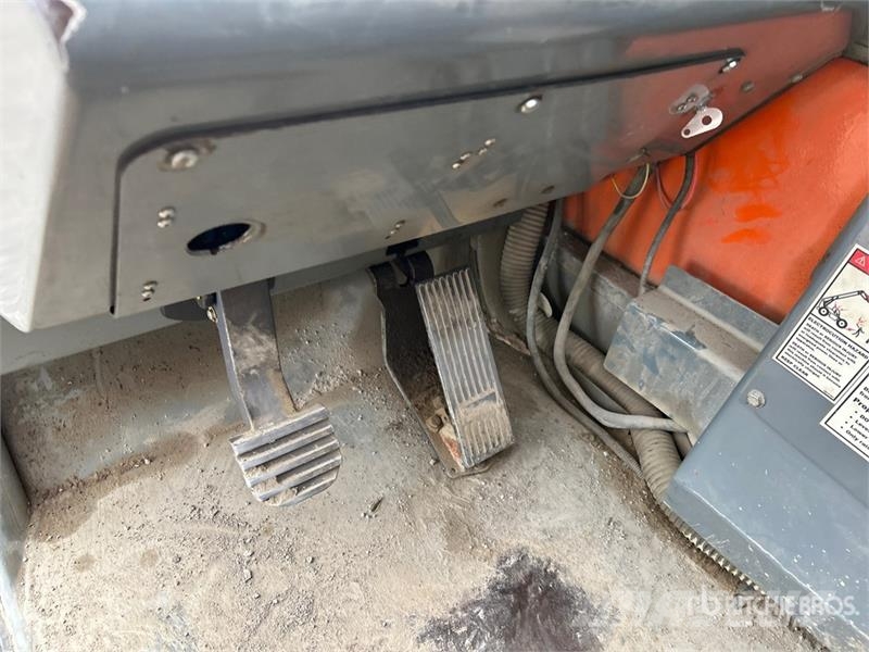 Xtreme XR1045 Telehandler 텔러 핸들러