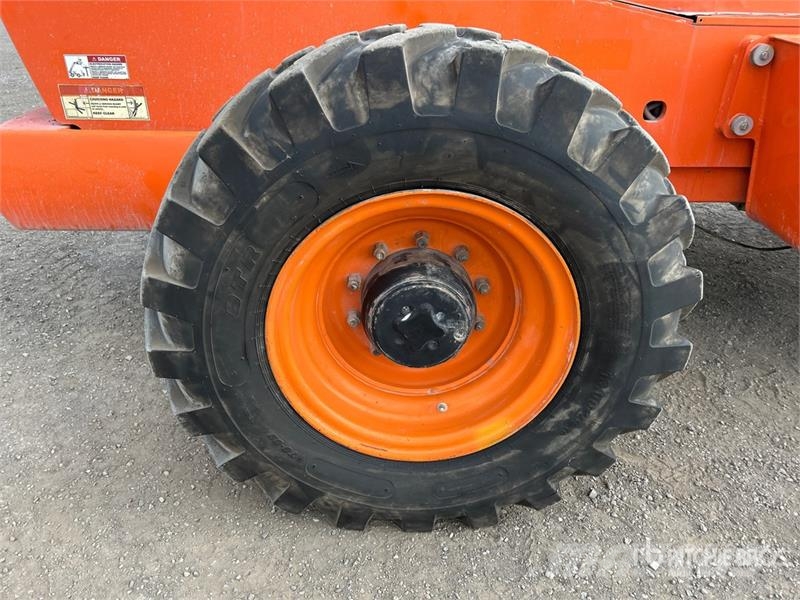 Xtreme XR1045 Telehandler 텔러 핸들러