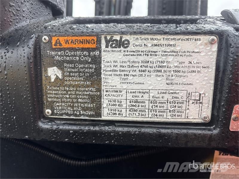 Yale ERC045VGN36TE088 4200 lb Electric Forklift Akumulátorové vozíky