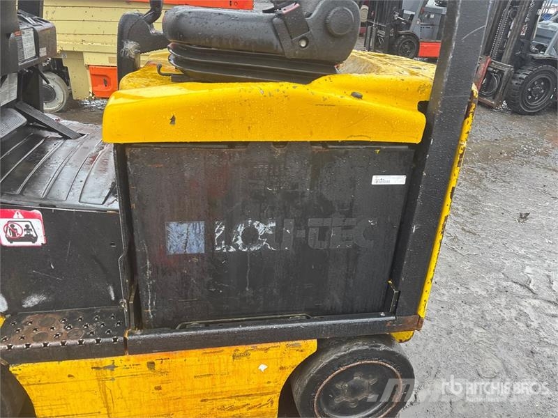 Yale ERC045VGN36TE088 4200 lb Electric Forklift Akumulátorové vozíky