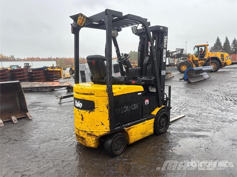 Yale ERC045VGN36TE088 4200 lb Electric Forklift Akumulátorové vozíky