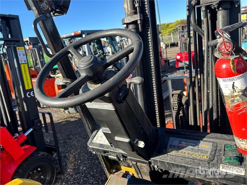 Yale ERC050ZGN48TE082 5000 lb Electric Forklift Elektrostapler