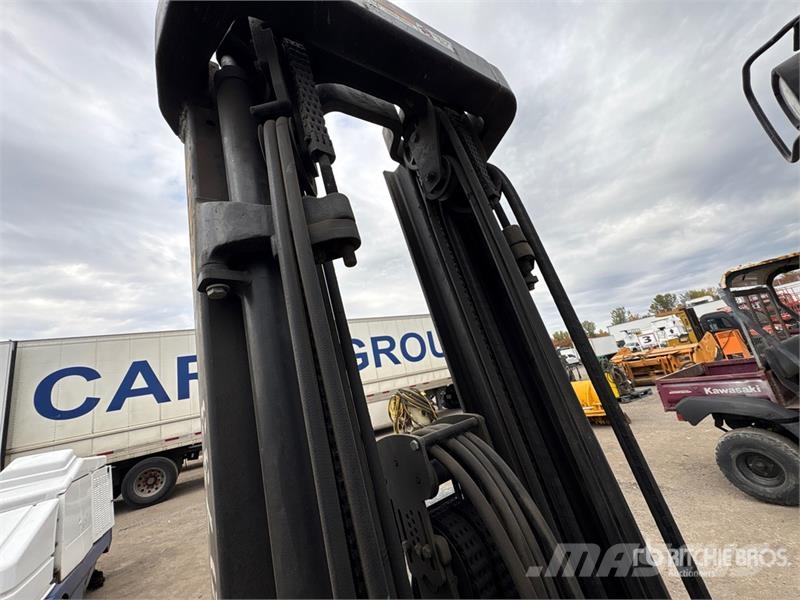 Yale ERC060VGN48TE088 4450 lb Electric Forklift Električni viličari