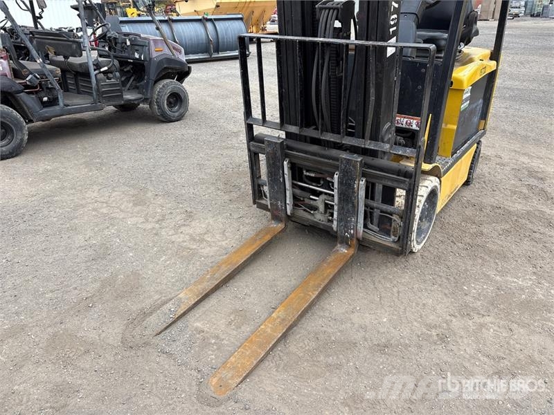 Yale ERC060VGN48TE088 4450 lb Electric Forklift Električni viličari