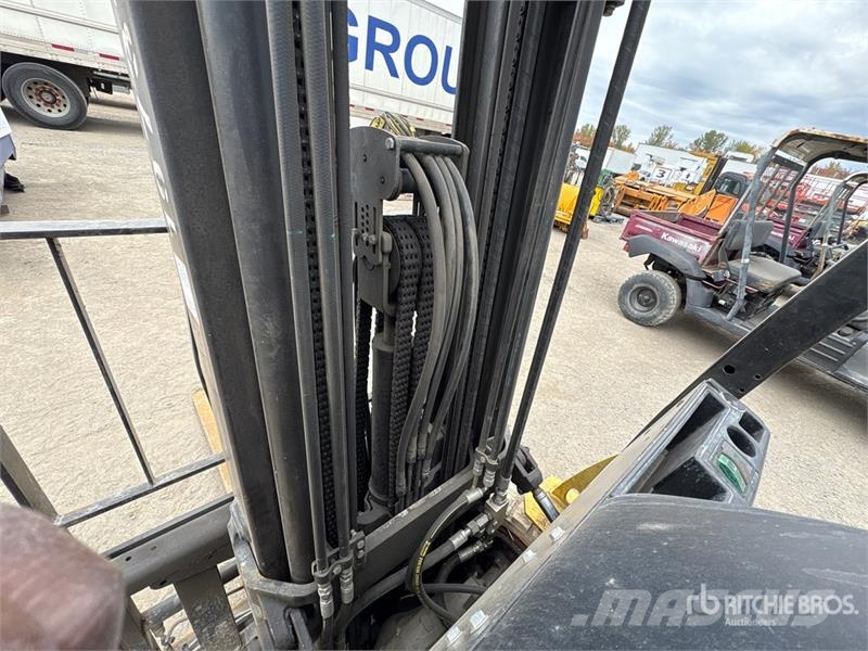 Yale ERC060VGN48TE088 4450 lb Electric Forklift Električni viličari