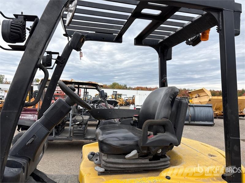 Yale ERC060VGN48TE088 4450 lb Electric Forklift Električni viličari