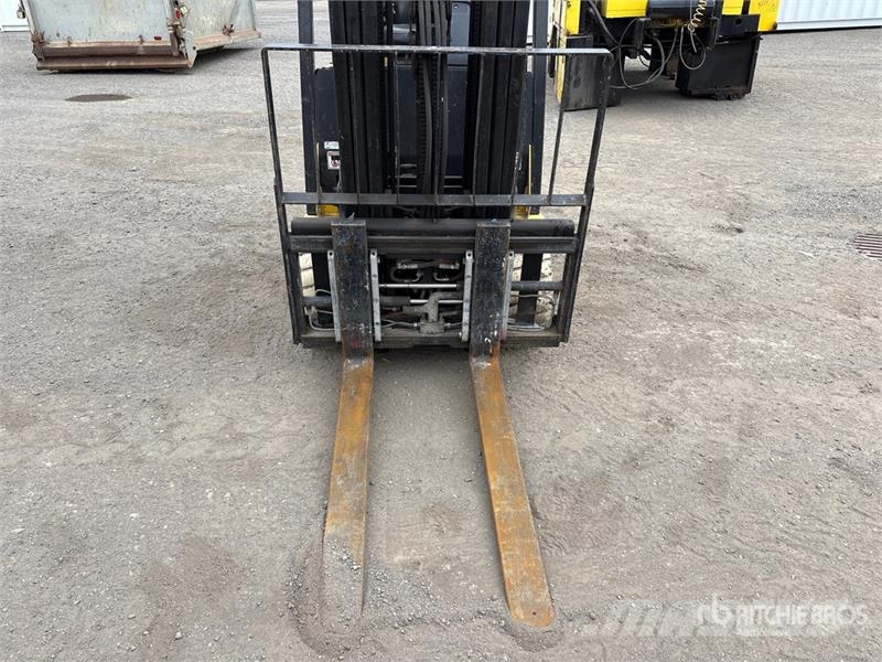 Yale ERC060VGN48TE088 4450 lb Electric Forklift Električni viličari