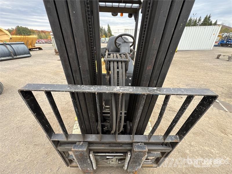 Yale ERC060VGN48TE088 4450 lb Electric Forklift Električni viličari