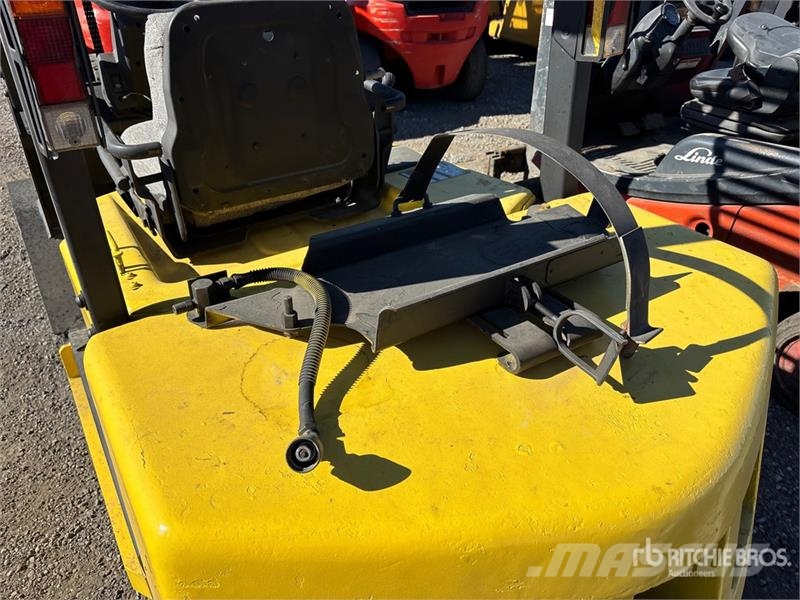 Yale GLP060TFNUAE81 6000 lb Pneumatic Tire Forklift Targoncák-Egyéb