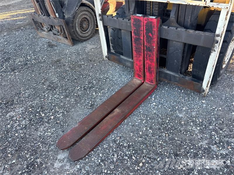 Yale GLP120VXNGGF088 11950 lb Pneumatic Tire 11950 lb P 그 외 지게차