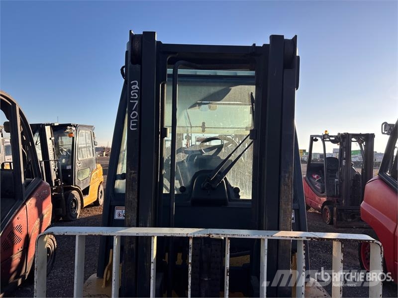 Yale GLP120VXNGGF088 11950 lb Pneumatic Tire 11950 lb P 그 외 지게차