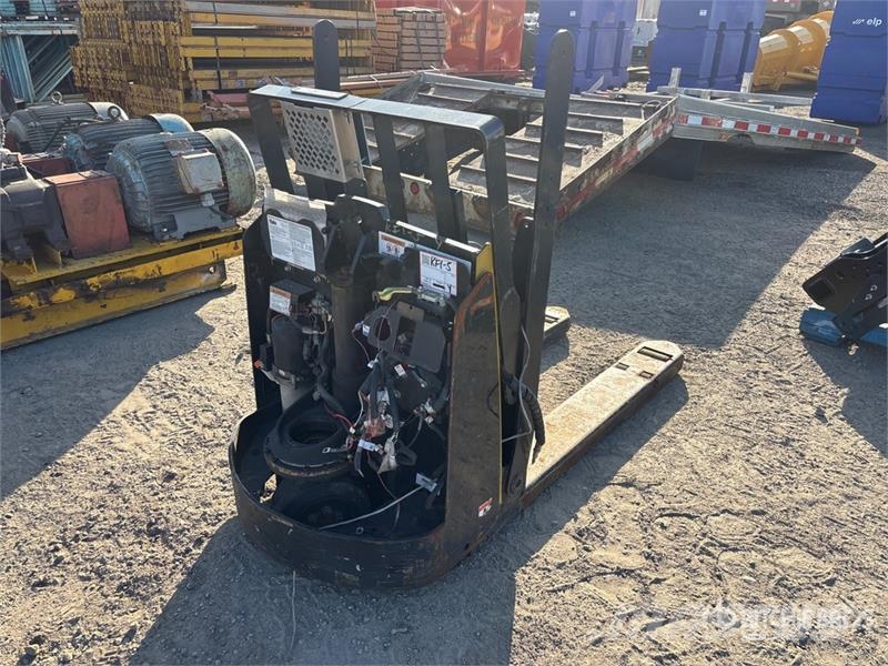 Yale MPB045VG 4510 lb Electric Pallet Jack ハンドパレットトラック