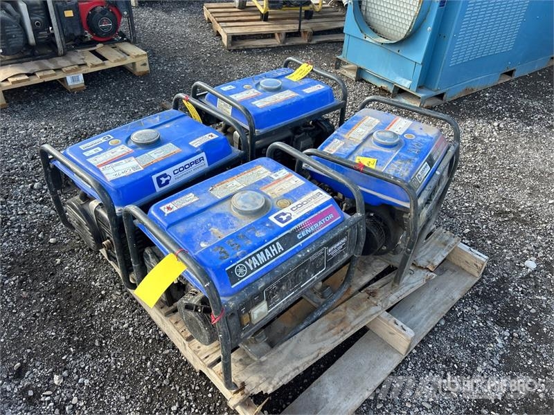 Yamaha of (4) Yamaha EF2600 Generator Set Dīzeļģeneratori