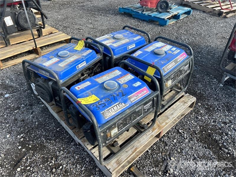 Yamaha of (4) Yamaha EF2600 Generator Set Dīzeļģeneratori