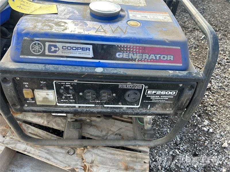 Yamaha of (4) Yamaha EF2600 Generator Set Dīzeļģeneratori