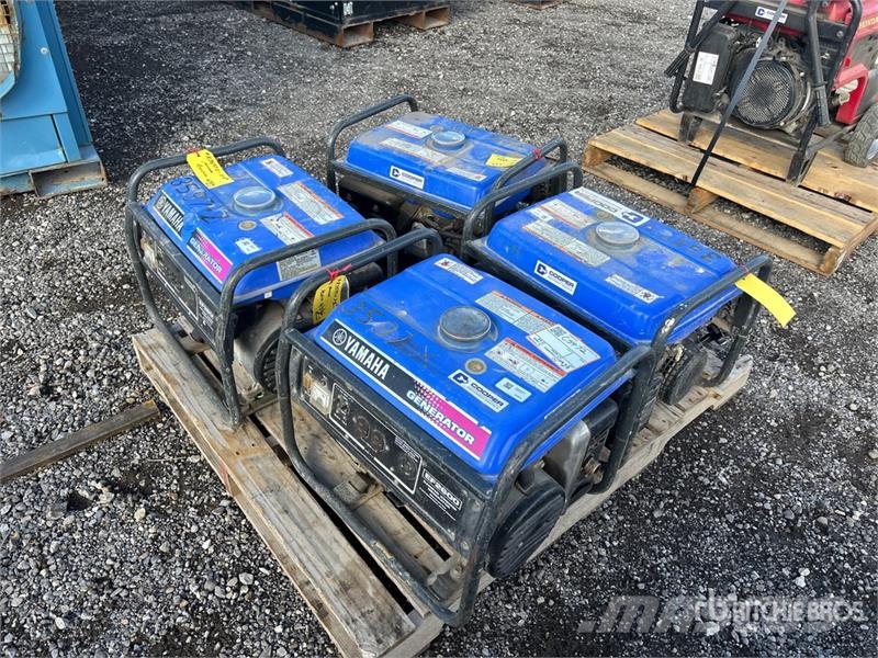 Yamaha of (4) Yamaha EF2600 Generator Set Dīzeļģeneratori