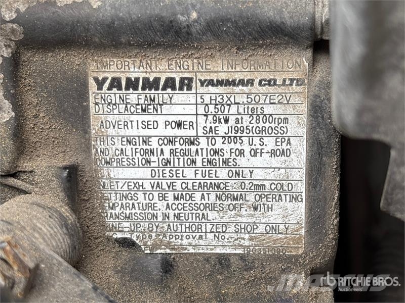 Yanmar C12R Stand-On Mini Crawler Dumper Ne cestni demperji