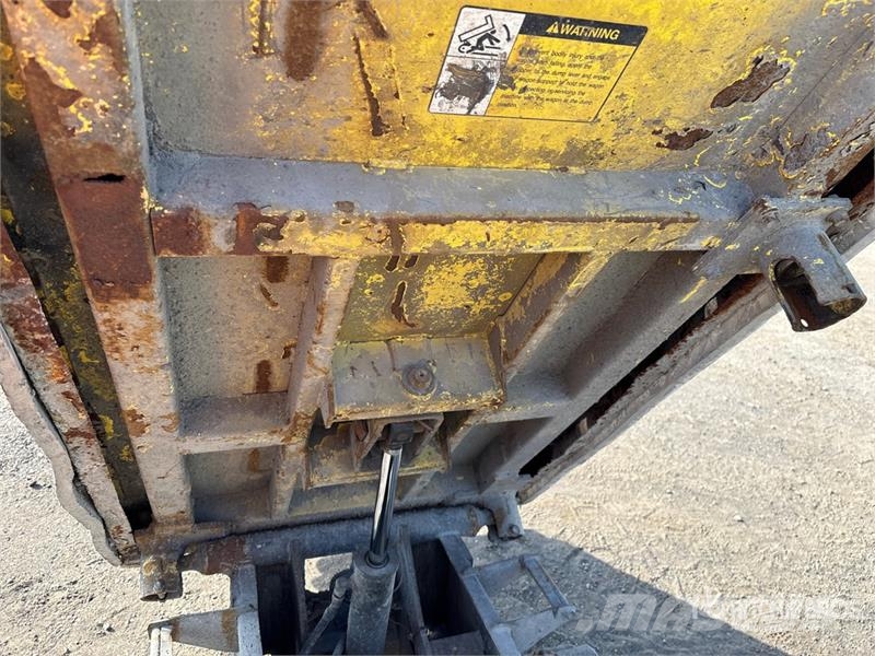Yanmar C12R Stand-On Mini Crawler Dumper عربات نقل قلابة للمواقع