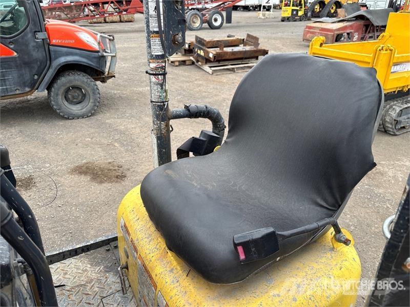 Yanmar C12R Stand-On Mini Crawler Dumper Ne cestni demperji