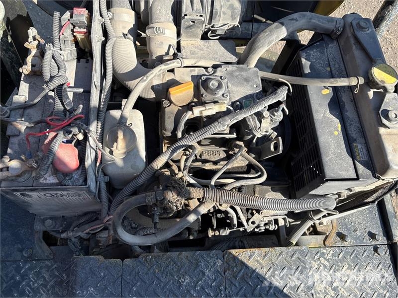 Yanmar C12R Stand-On Mini Crawler Dumper عربات نقل قلابة للمواقع