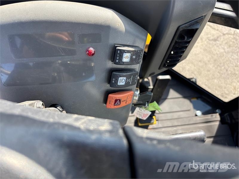 Yanmar V4-7 Wheel Loader Pale gommate