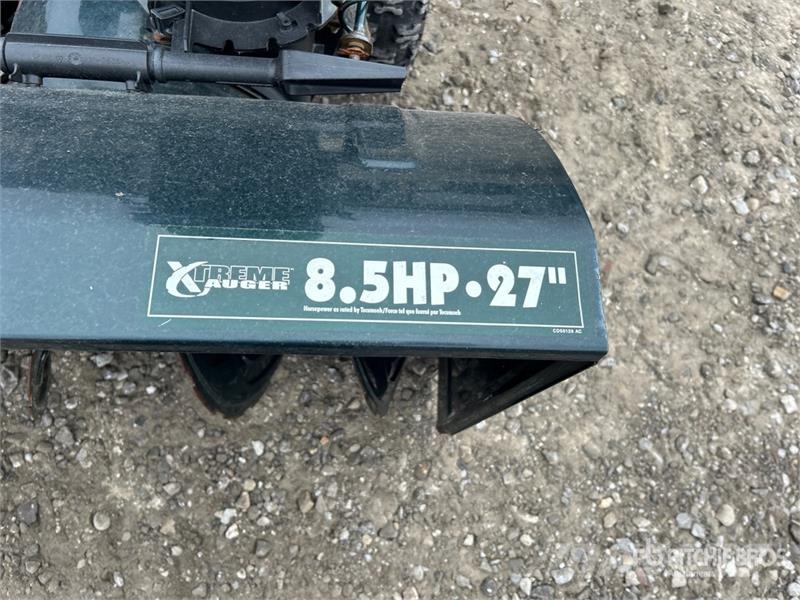 YardWorks 27 in 2 Way Walk-Behind Snow Blower Schneefräse