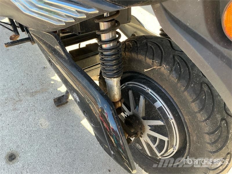 YoungesE E Bike Scooter Квадроциклы