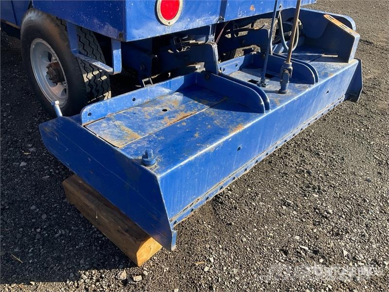 Zamboni Ice Resurfacer Autres équipements pour route et neige