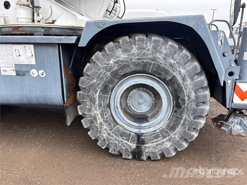 Zoomlion RT60 4x4x4 Rough Terrain Crane Raske maastiku tõstukid