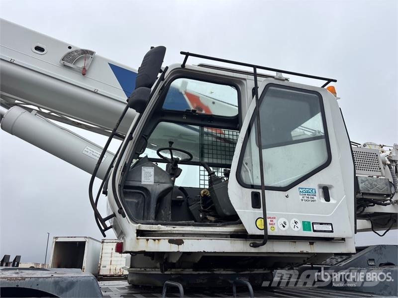 Zoomlion RT60 4x4x4 Rough Terrain Crane Raske maastiku tõstukid