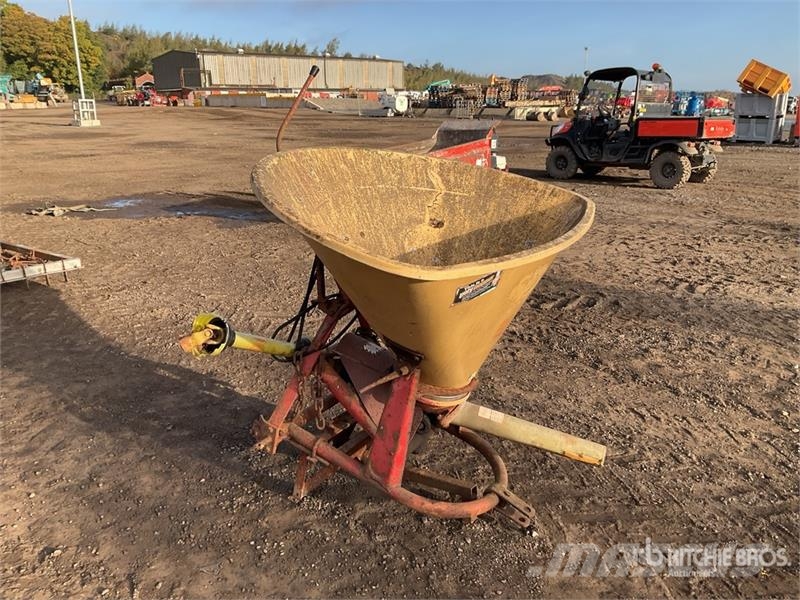  1.4 m 3-Point PTO Driven Fertilizer Spreader folyékony műtrágya permetező