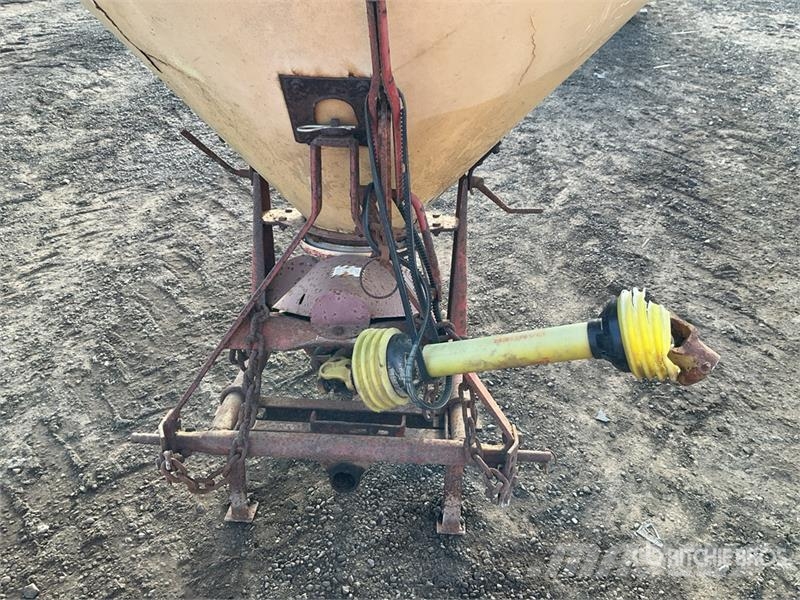  1.4 m 3-Point PTO Driven Fertilizer Spreader folyékony műtrágya permetező