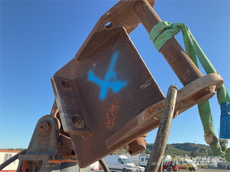  1000 mm Benne Preneuse Clamshell Grapple خطاطيف