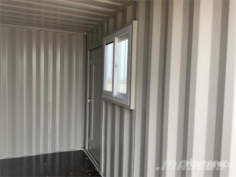 12 Ft Storage Container (Unused) Контейнери для зберігання