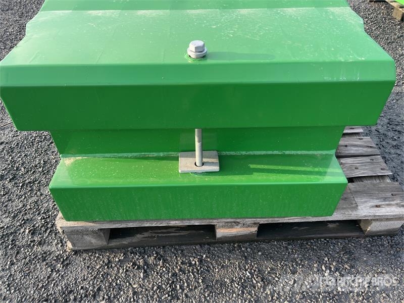 1200 kg Tractor Weights (Unused) Prednji tegovi