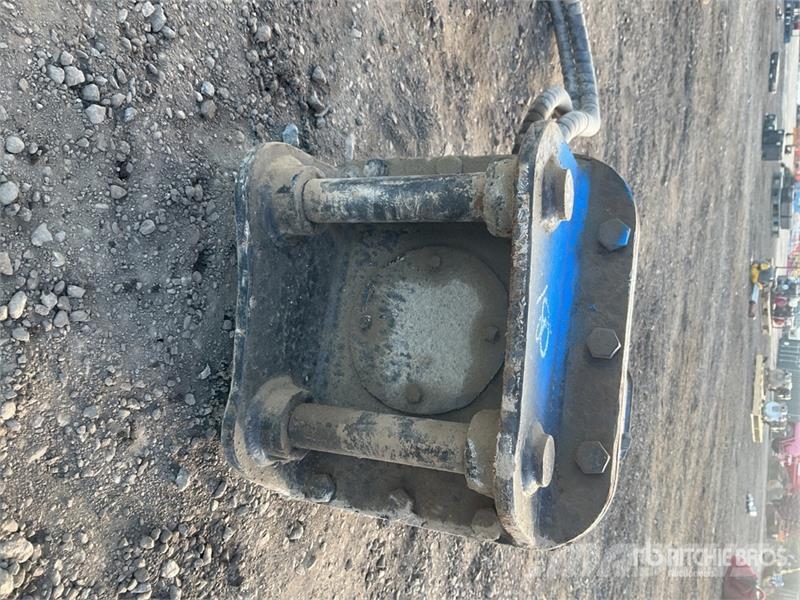  1200 mm Hydraulic Breaker مطارق / كسارات