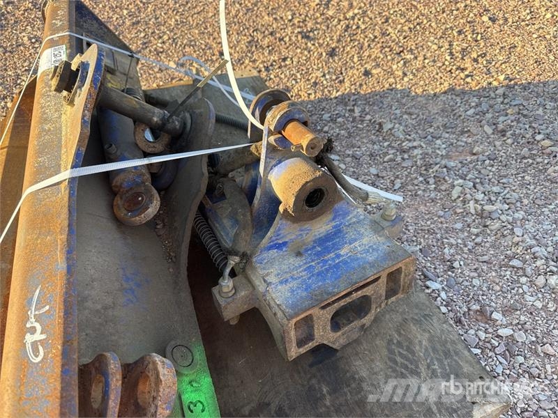 1250 mm Godet Orientable Hydraulique Hydraulic Til Buckets
