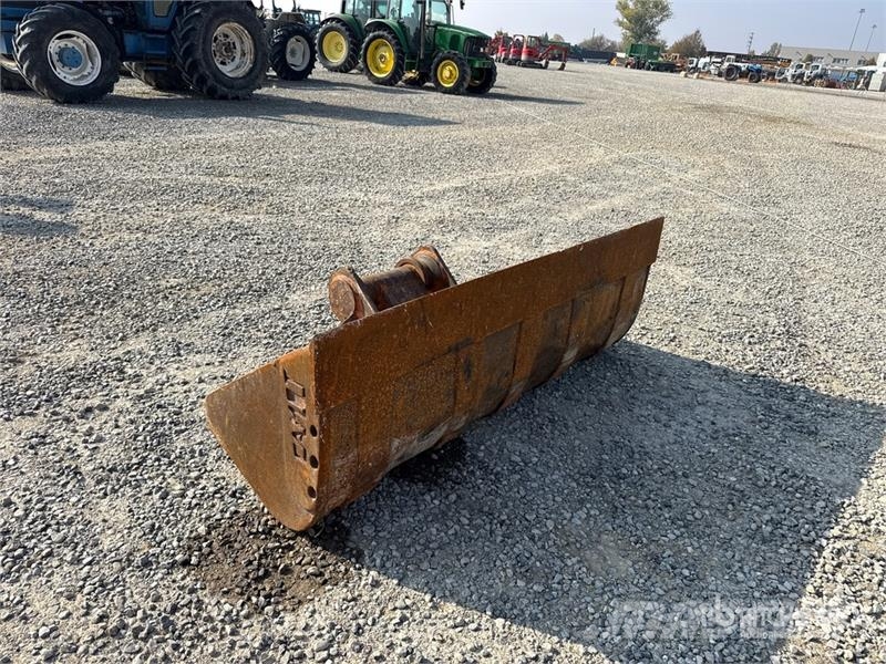 1800 mm Cleanup Bucket - Fits Hitachi ZX135 Kovalar